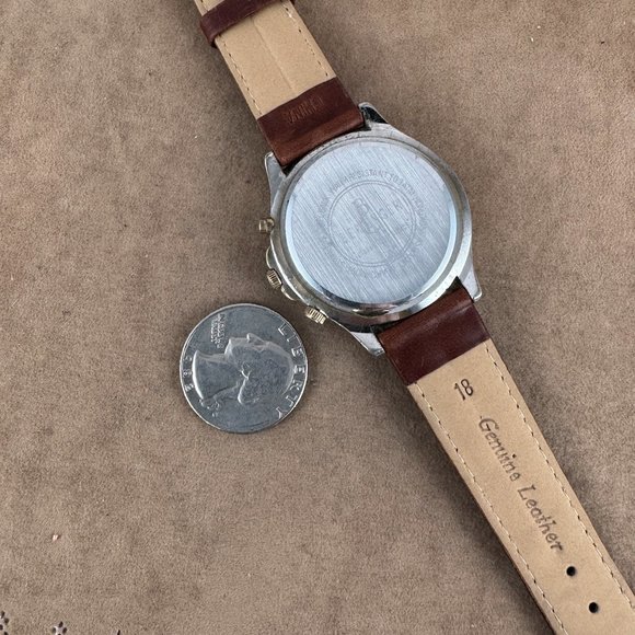 Vintage Berenger Moon Phase Watch Has 4 Sub Dials day date, month and Moon Phase - Picture 8 of 8